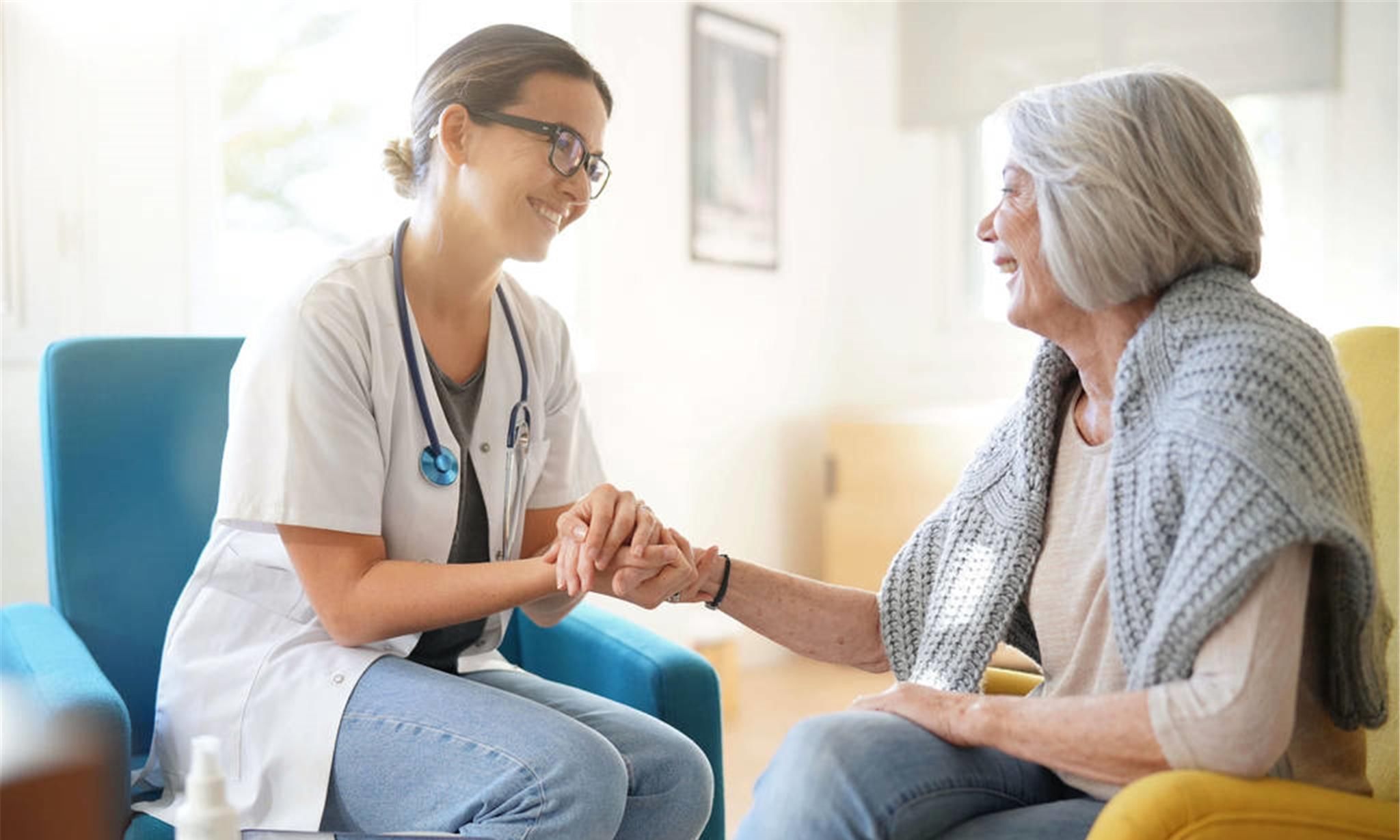 表现|女人黄体酮不足,身体一般会有5种表现常吃4物,有助补充雌激素