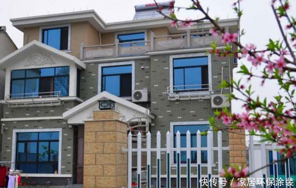 自建房|闺蜜婆家的农村自建房,吹牛说花了500万,大家看值不值?