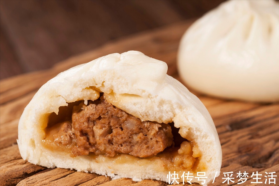 鲜嫩|蒸包子，万不可直接上锅蒸，牢记3个诀窍，包子鲜嫩松软，不塌陷