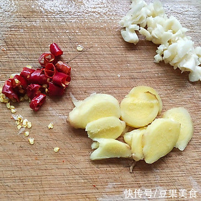 超下饭的香酥鸭腿,一学就会