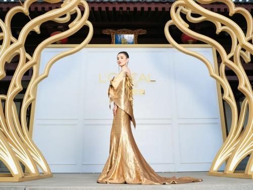 本周美妆速报，一丝清冷一丝甜美