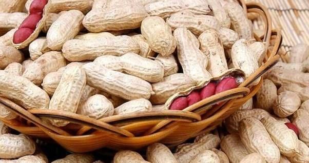  健康|吃花生好处多，但4种人不能吃，不然会危害健康，别让无知害了你