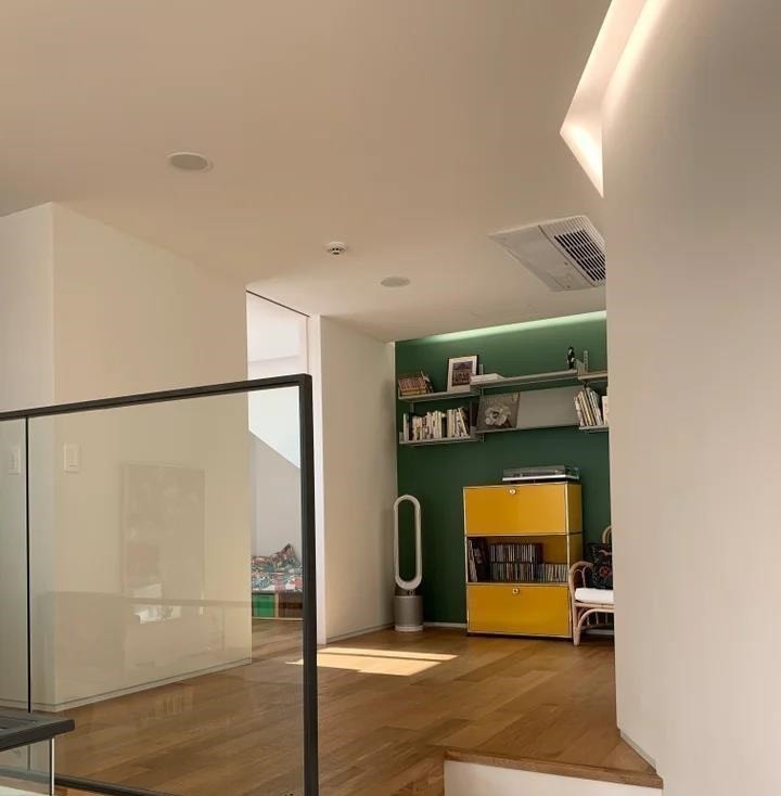 洋房|建筑师执着于10年老洋房,110㎡三层没有客厅,星空露台!爽快极了