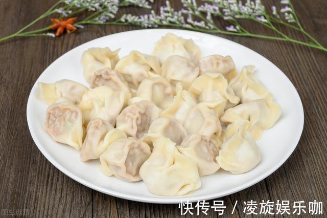 包饺子|调拌肉馅时,几个诀窍要牢记,鲜嫩多汁有弹性,包饺子馄饨都好吃