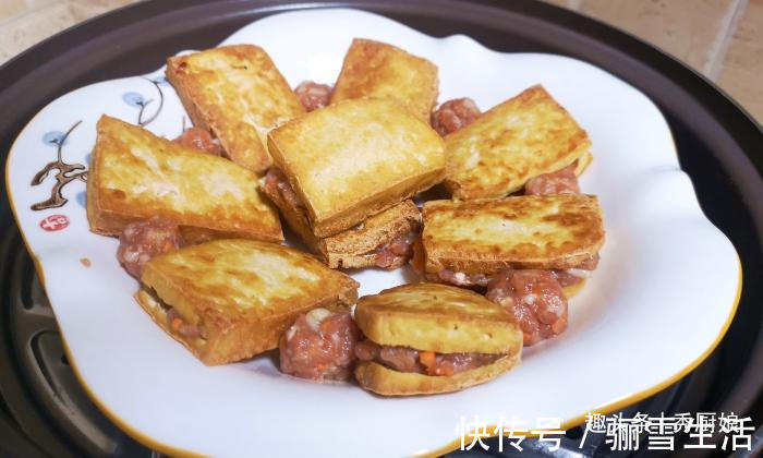 老豆腐|秋天最该吃此道菜，一煎一蒸就上桌，又香又解馋，营养好吃不上火