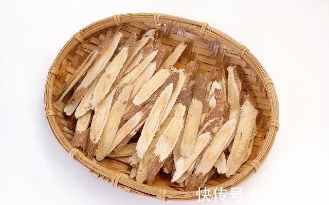 黄芪|黄芪和一物很“投缘”，经常泡水喝，养肝护肾，血栓不来扰