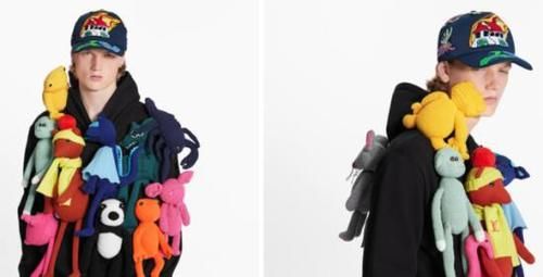 LV又出奇葩新品：挂了14个娃娃的毛衣卖五万