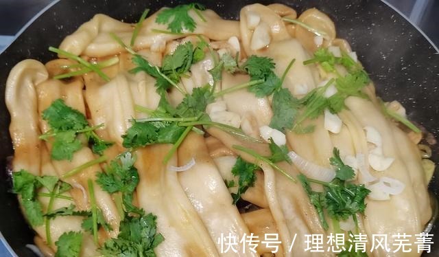豆角排骨|下雨天最适合吃排骨豆角一锅出！