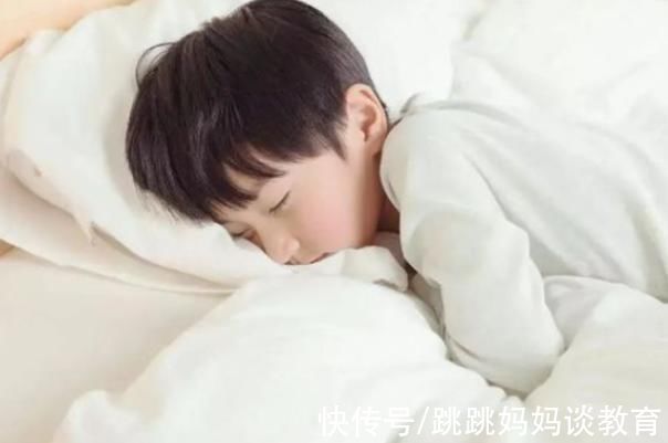 8小时睡眠论是骗人的?学生需要睡足这个数才行，你达标了吗?