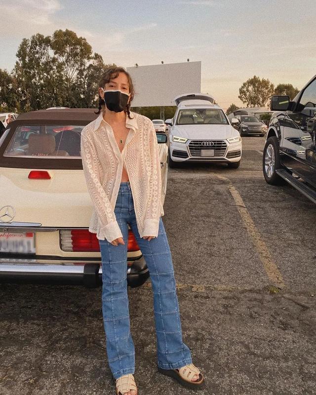 参考价格 翻了身的“土味凉鞋”,这次成了时髦精心中的C位