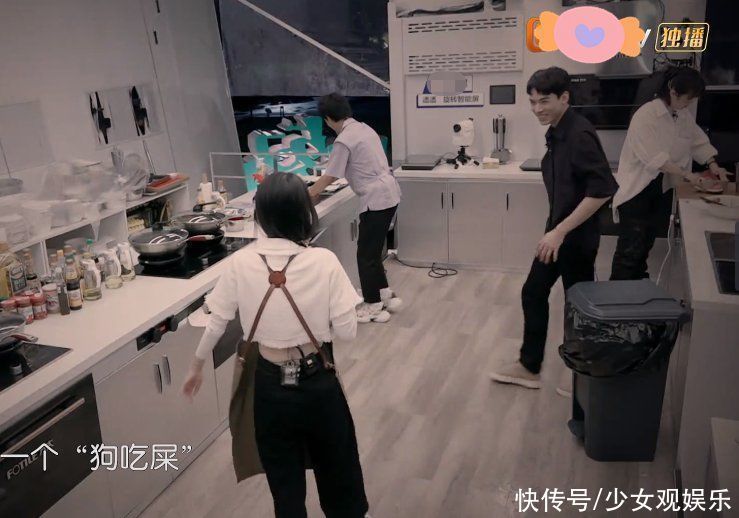 龚俊离开《中餐厅》,檀健次补位当厨师,导演组邀请对人了