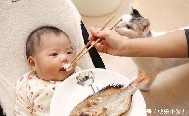 四岁女儿被鱼刺卡喉,家长用机智救了娃,医生:优秀的父母