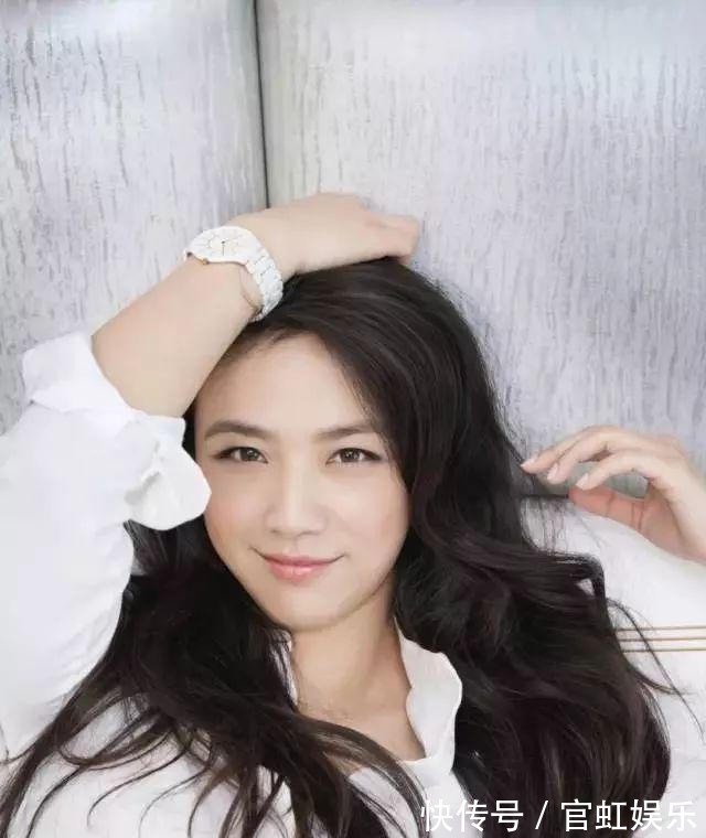 穿搭 女人戴“手镯”还是“手表”好看三个理由告诉你,戴错很尴尬!