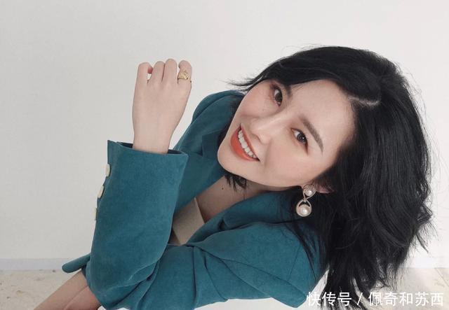 30岁女人过年前“高频”的发型选择,日常好打理还时髦,很显年轻