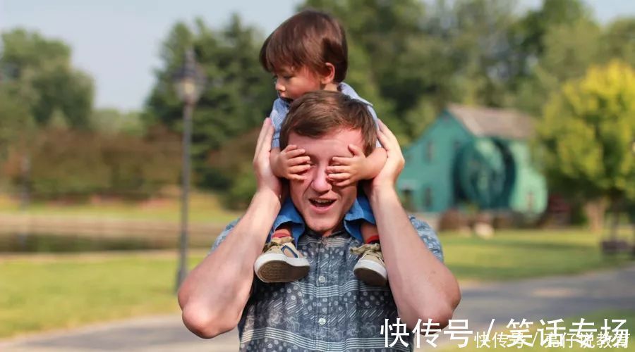 差距|宝宝有这些表现就是发育落后，父母再不重视，就跟同龄人有差距了