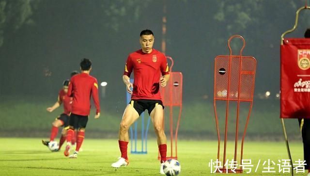 中国队|国足四小天鹅,谁会出现在李铁国家队首发阵容,一人最令球迷可惜
