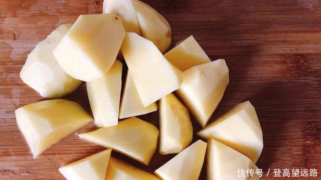 儿子身高180的秘密在这里,此菜含有丰富的钙质,长高不是问题