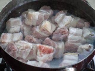 家常五花肉菜谱，东坡肉，肥而不腻，美味诱人