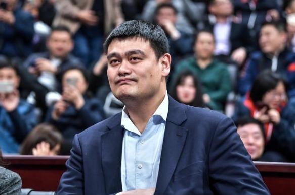 巩晓彬|巩晓彬被体育总局点名!广东男篮遭遇打击,姚明或做出新决定
