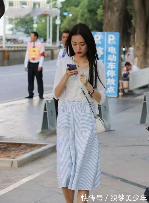 下半身 高跟鞋简约气质，轻松搭配出迷人的气质！