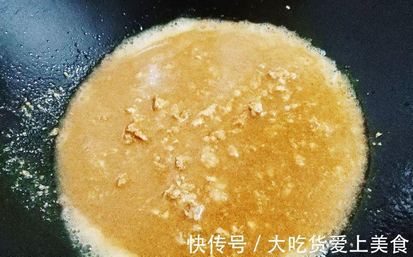 立秋前后豇豆怎么做好吃？加点肉末，去燥营养不丢失