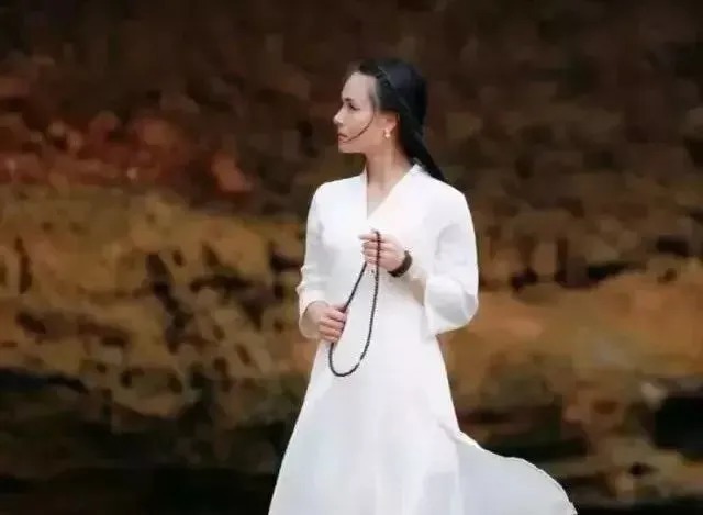 三个字,写尽一生!