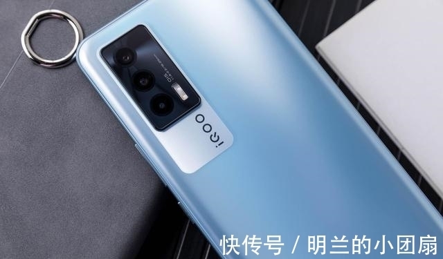 iqoo|12GB+256GB+独立显示芯片，重回2899元，66W闪充旗舰售价亲民