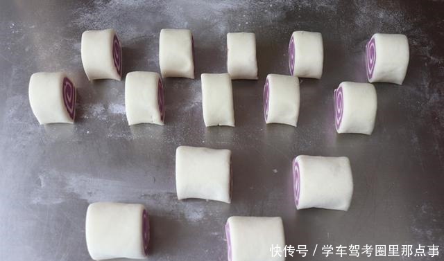 花卷懒人吃法,不用卷不用捏,筷子一压,3分钟搞定全家早餐!