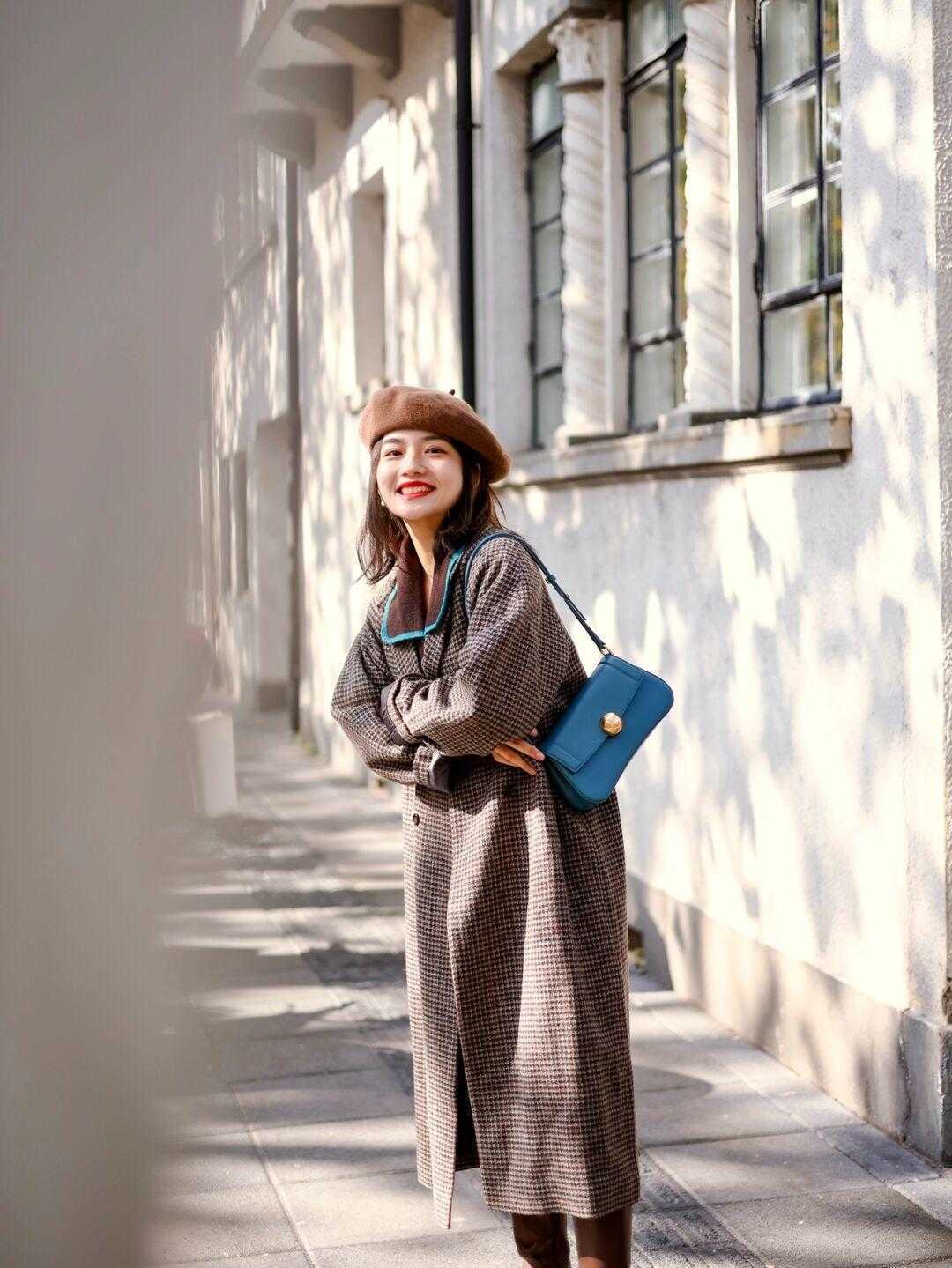 搭配|穿大衣别乱配鞋,大衣+靴子才是精致,更有气质了