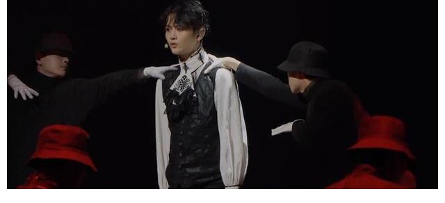 被驯服的象|《披荆斩棘的哥哥》二公翻车，选手对嘴明显，刘端端缺少发言机会