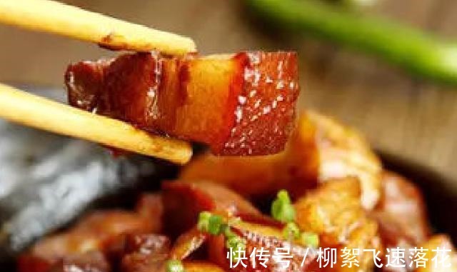 五花肉|我家五花肉从不红烧，教你懒人做法，香而不腻，一次4斤不够吃！