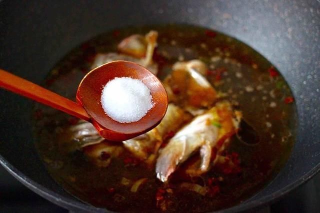 被大家误会最深的1种鱼,一斤只要5元却无人理睬,营养比鲫鱼高