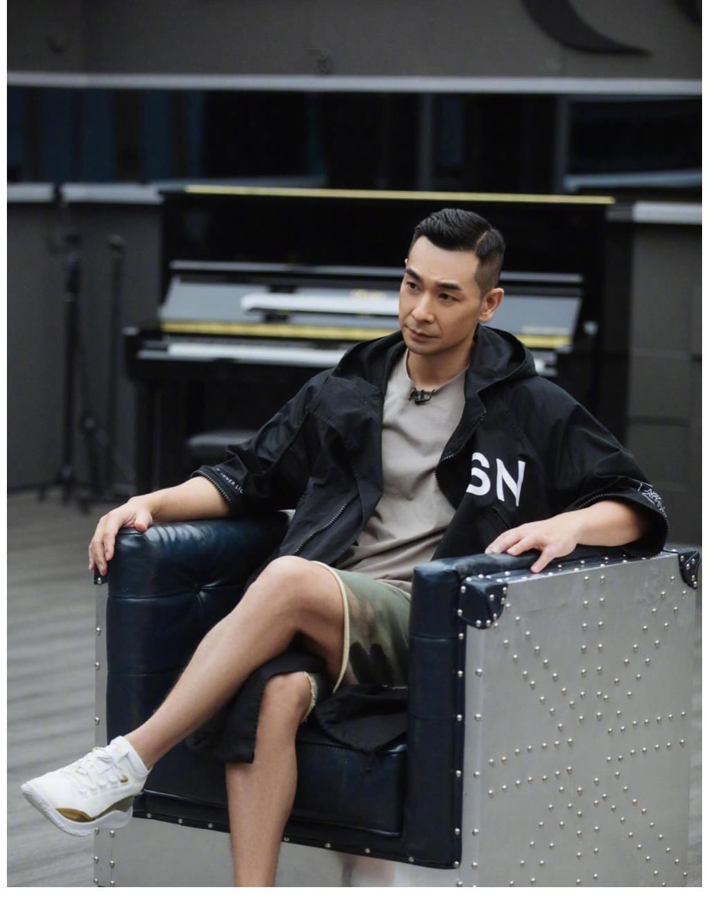 《披荆斩棘的哥哥》中,赵文卓接受李承铉战队邀请,发言格局没变