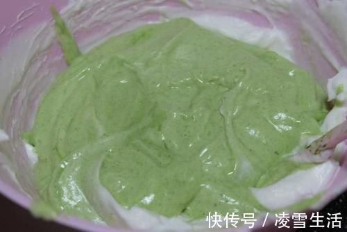 5颗鸡蛋,一把菠菜,就可以吃到又嫩又润的戚风蛋糕,总吃也不够