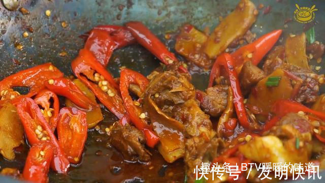 红尖椒|立夏后，吃猪肉牛肉不如吃鸭肉！巧妙一招就去腥，清热凉血又下火