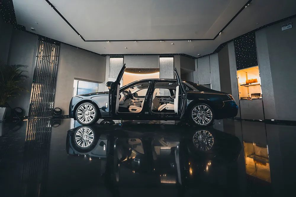 精品店|硬核消费趋势来了，一大波“精品店”入侵购物中心……