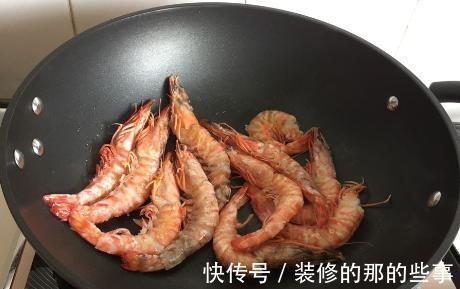 菜肴|干锅土豆片，焯水还是过油？用对方法做，土豆焦脆好吃，不绵软