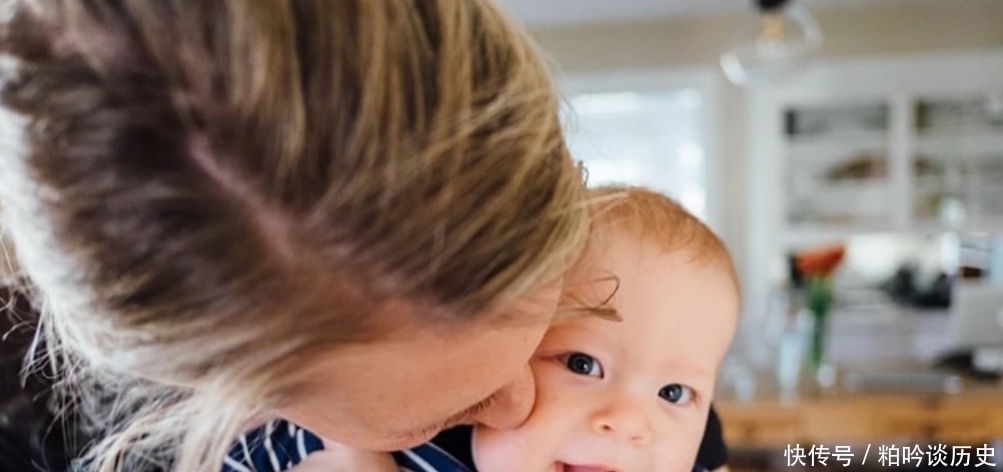 互动性|孩子聪不聪明,在婴儿时期能判断一二,这些特征你家宝宝出现了吗
