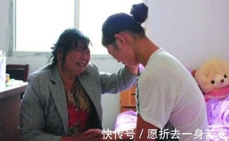 小怡|初中女孩出现母乳,家人到学校询问,老师道出实情,父母选择报警