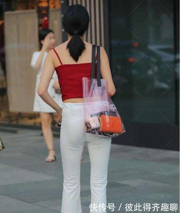 瑜伽裤|瑜伽裤穿搭在视觉上总是给人享受，减龄效果相当不错，艳压完胜