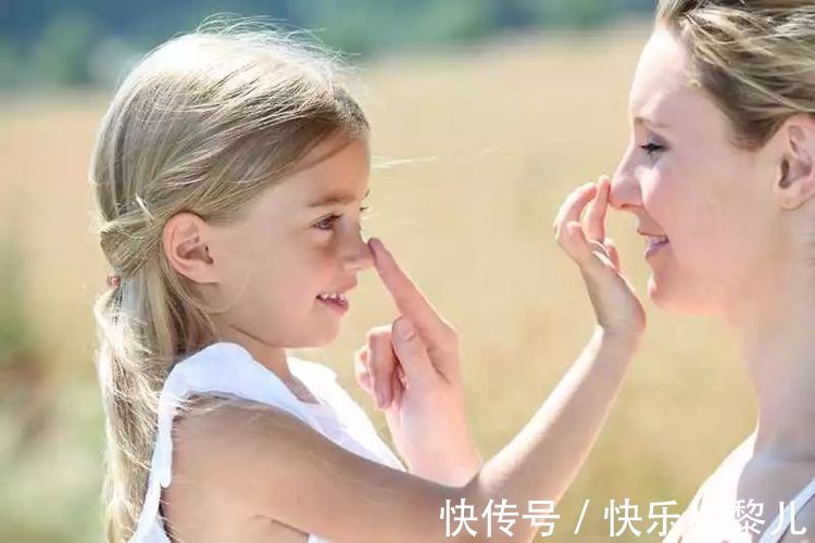 心理健康|10岁女孩肚子疼,连做两次胃镜都正常,心理医生:培训班别上了