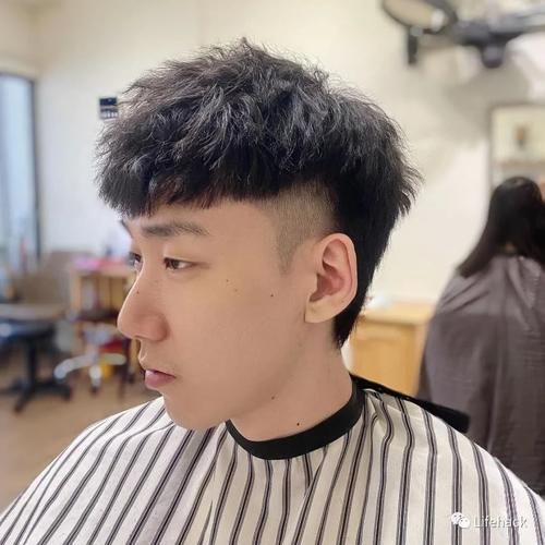 今夏最流行的男士发型趋势，帅掉渣儿了