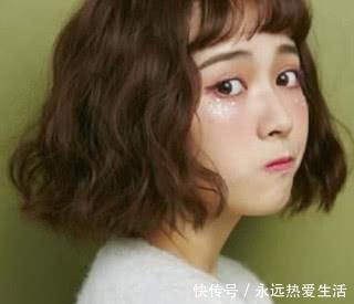 烫发|别为了省钱剪短发不烫发，试试这3款烫发，时髦又显脸小