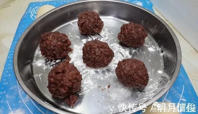 好吃|红豆饼这样做太好吃了,锅里烙一烙,我家一周吃五次,真的太香了