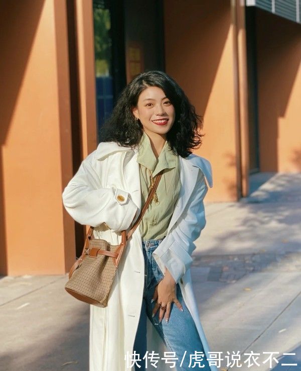 冬春交际，穿搭“神器”原来是它，单穿叠穿都很时尚