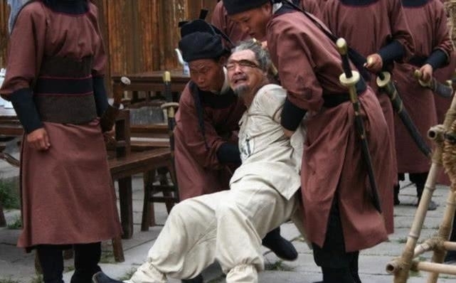 胡惟庸|刘伯温父子分别死在朱元璋父子手里, 他们之间有多大的仇恨啊