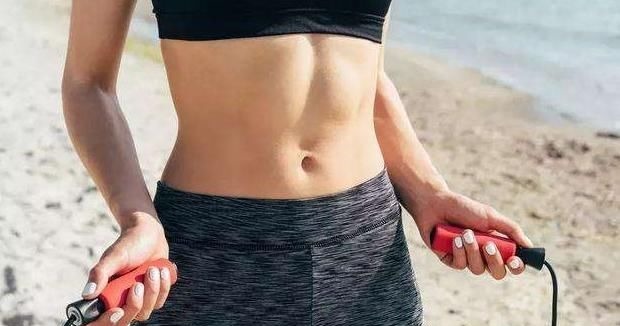 运动|消耗脂肪“最狠”运动,不是跑步而是它,早晚半小时瘦身10斤