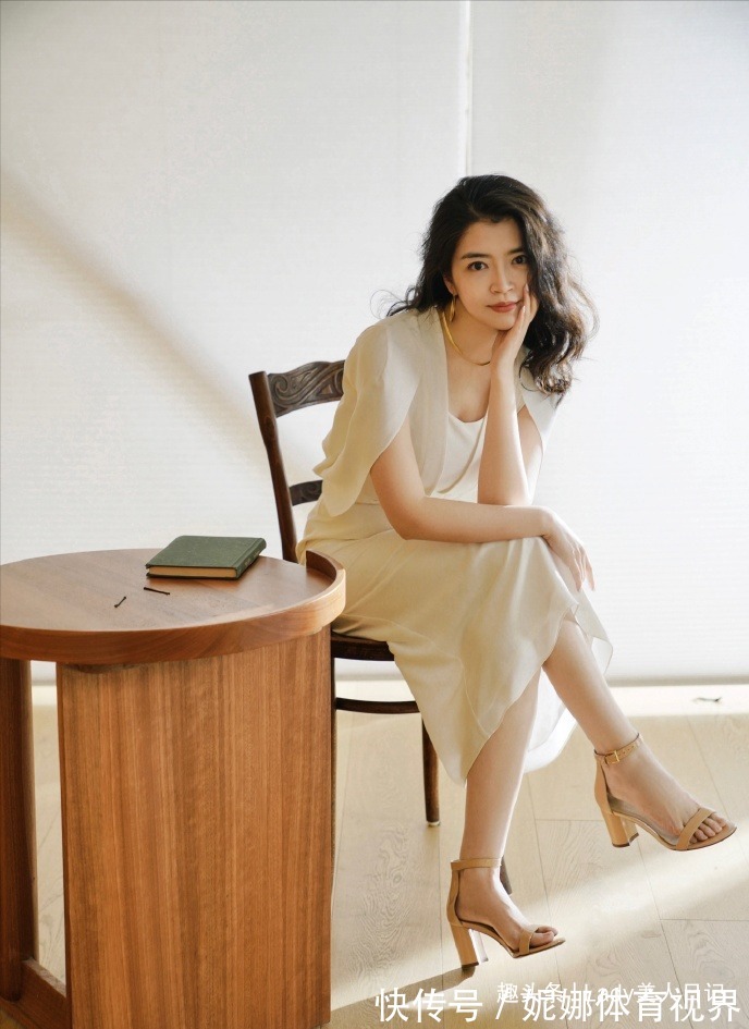 优雅 三木母女凭什么优雅?“一个理论+穿搭”关键词拆解,太值得借鉴