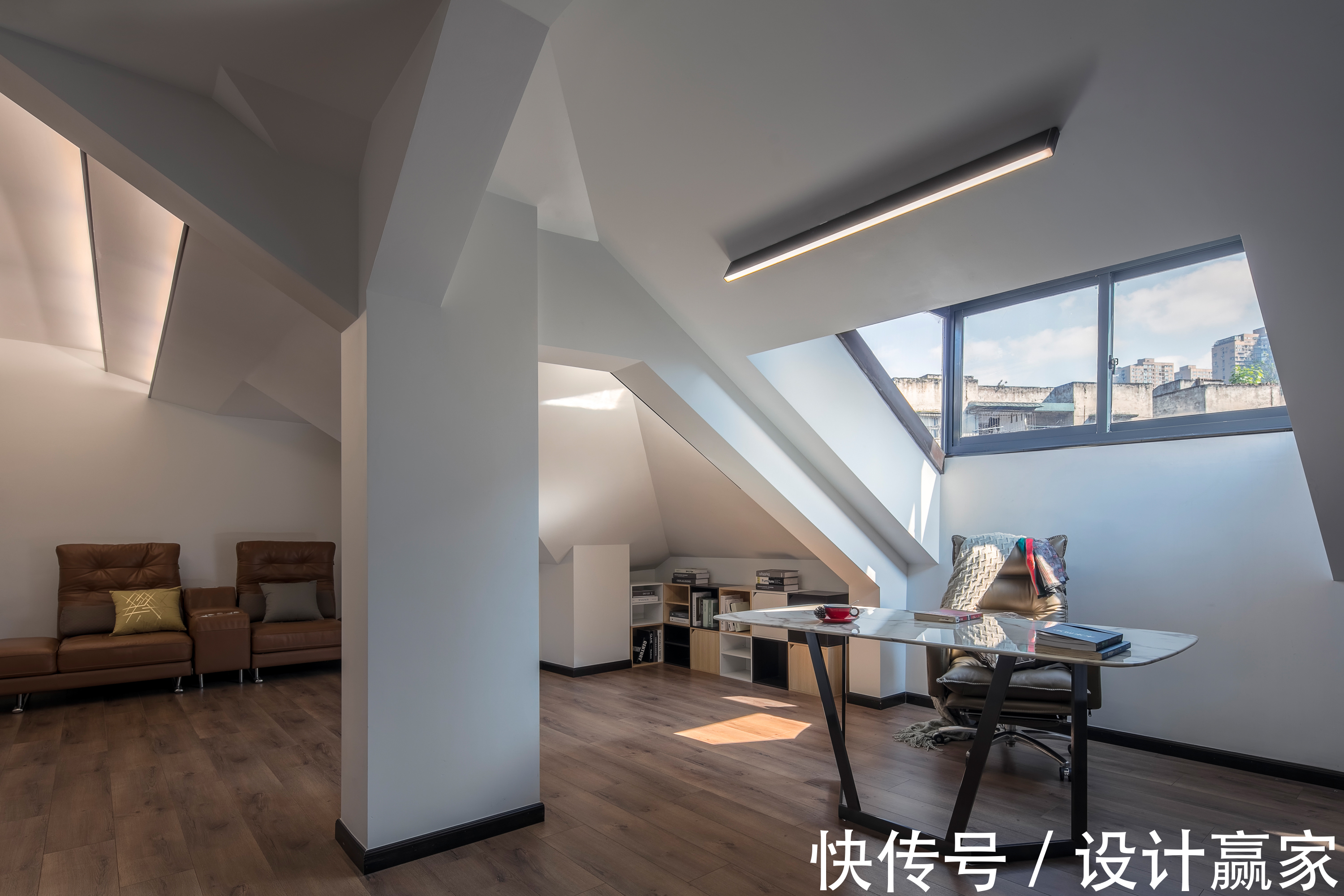 黑白茶几|240㎡花园洋房，88万打造的精英人士家，满是低调的奢华