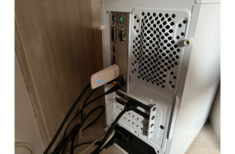 USB网卡插到电脑上指示灯不亮怎么办？